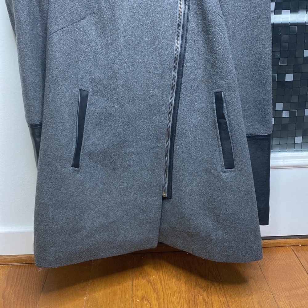 💕 Atmosphere gray black wool blend coat sz 6 with faux fur trim 💕